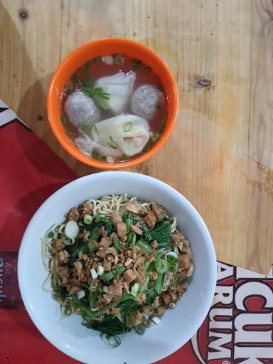 MIE AYAM BANGKA ”ALIE”