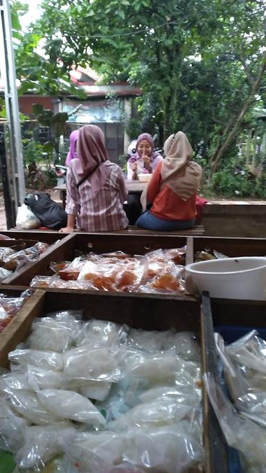 WARUNG SEBLAK SUKA SUKA