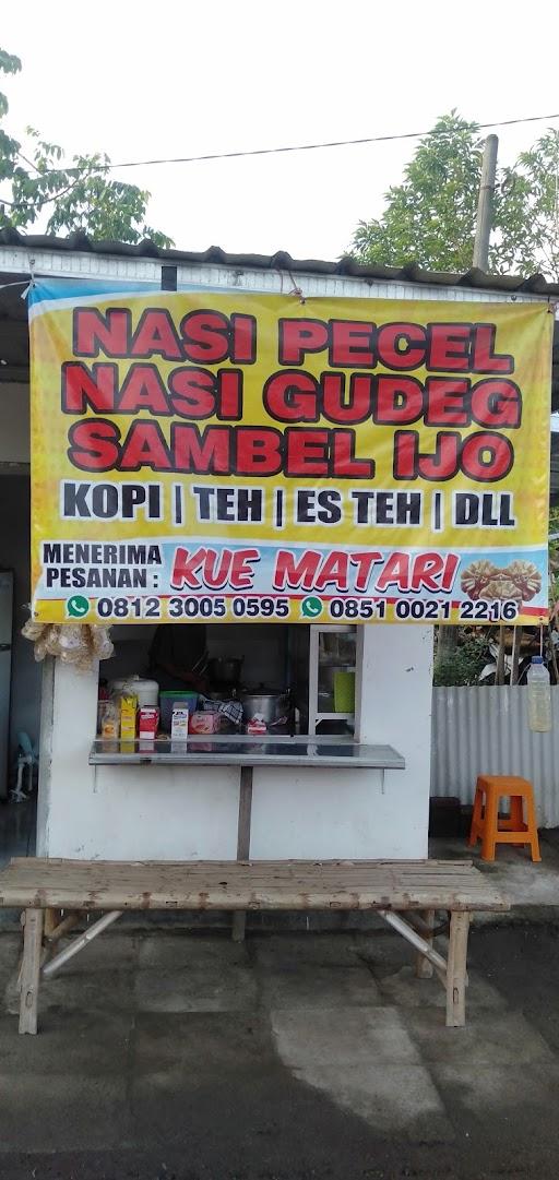 PECEL DAN GUDEG NENG SUS