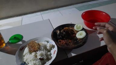 WARUNG CAK RON