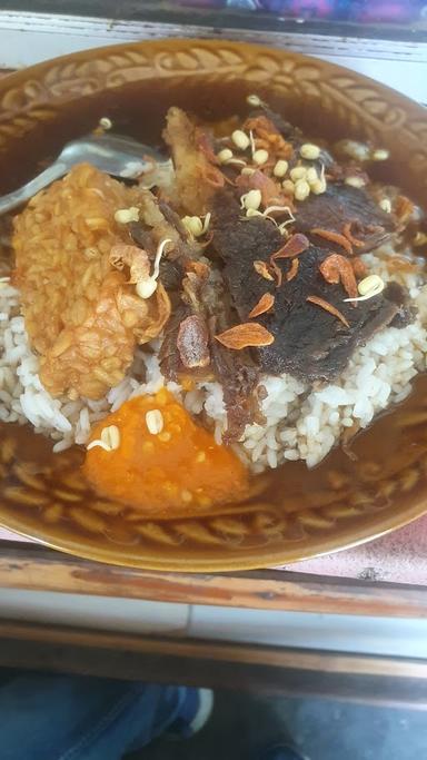 WARUNG NASI PECEL RAWON SOTO BU RIATI