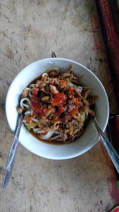 MIE AYAM SUGEMA KANG AYI