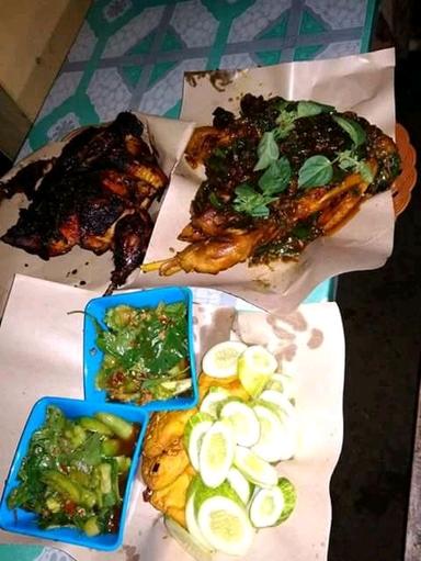 AYAM GORENG & BAKAR SADUDULUR