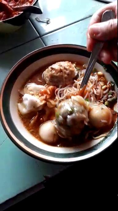 MIE BAKSO, MIE AYAM, LOTEK DAN BUBUR AYAM TEH NUR