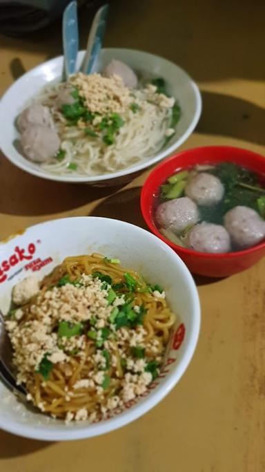 MIE BASO KOTA KEMBANG