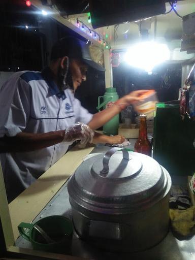 WARUNG BUBUR MANG ADE