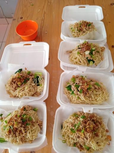 MIE AYAM & BAKSO PAK SUKARJO PURWOREJO