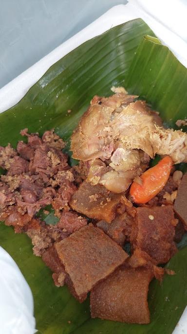 GUDEG YOGYA BU BROTHO