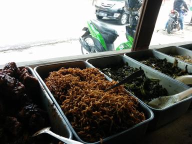 RUMAH MAKAN SEDERHANA CINTA RASA