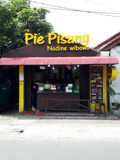 PIE PISANG NADINE WIBOWO