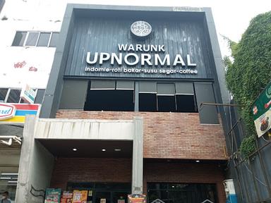 WARUNK UPNORMAL - TEBET