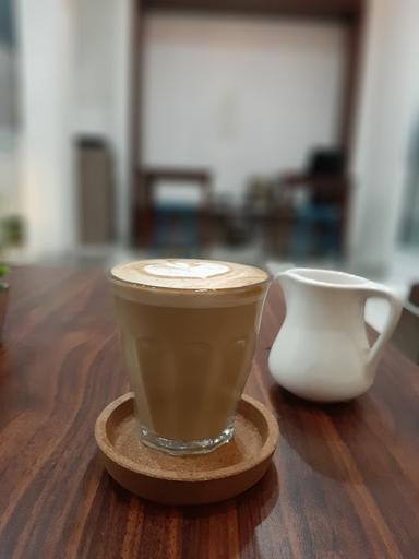 KOPI DIBAWA PERGI