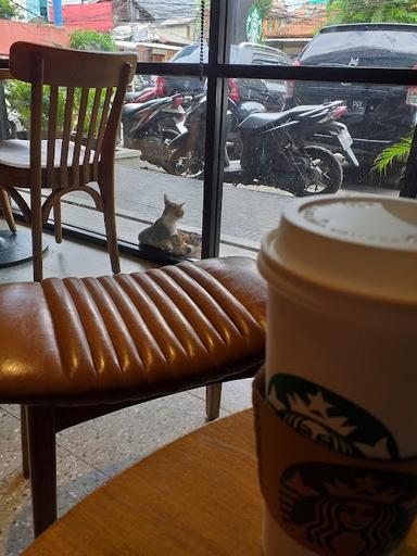 STARBUCKS - TEBET RAYA