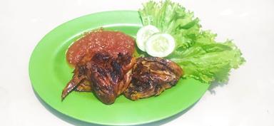 AYAM BAKAR MBA KOKOM