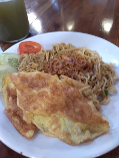 JOWO IRENG MANIS NOODLE