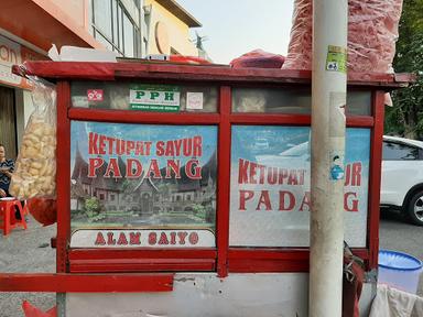 KETUPAT SAYUR PADANG ALAM SAIYO (KAKI LIMA)