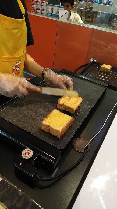 KUMA CHEESE TOAST KOTA KASABLANKA