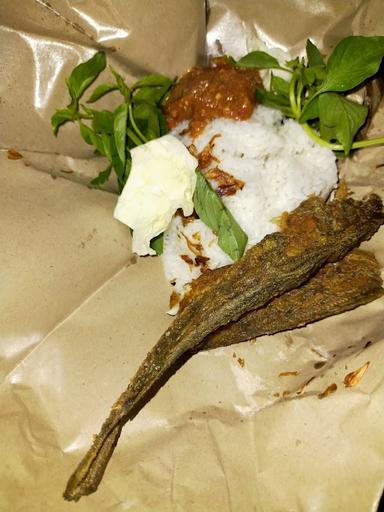 PECEL LELE NASI UDUK BU NUR AL BARKAH MANGGARAI SELATAN