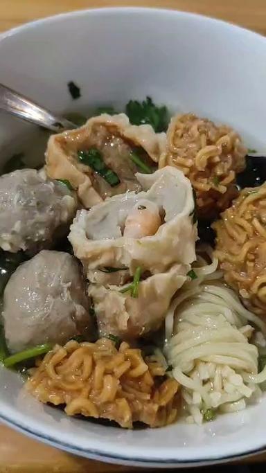 BAKSO KOTA CAK MAN