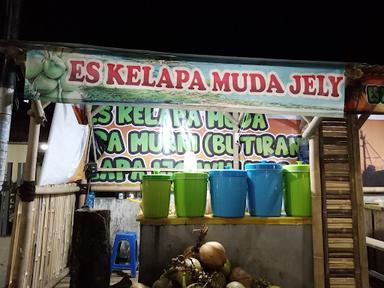 ES KELAPA MUDA YOMAN