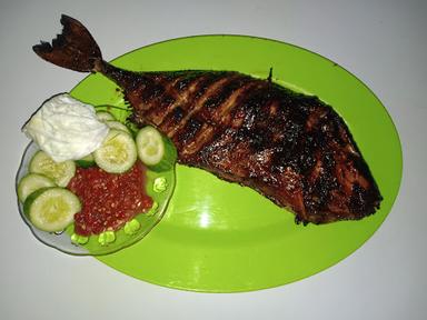 IKAN BAKAR GONJOL KUMIS