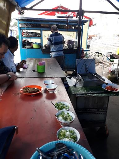 NASI GOMBYANG PAK TOLI