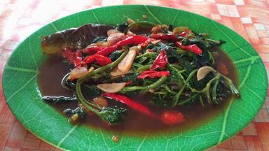 IKAN BAKAR TIGA PUTRA