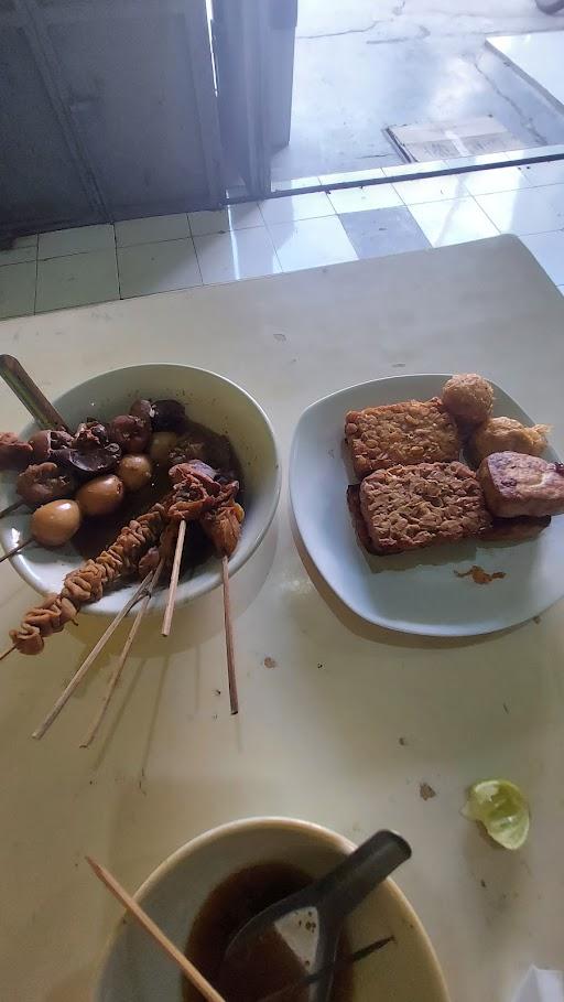 WARUNG SOTO AYAM SEMARANGAN