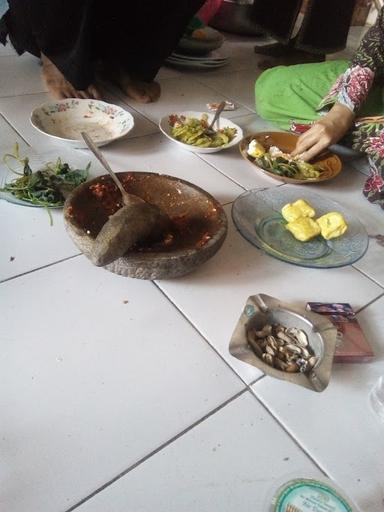 PONDOK PENYET NAURA