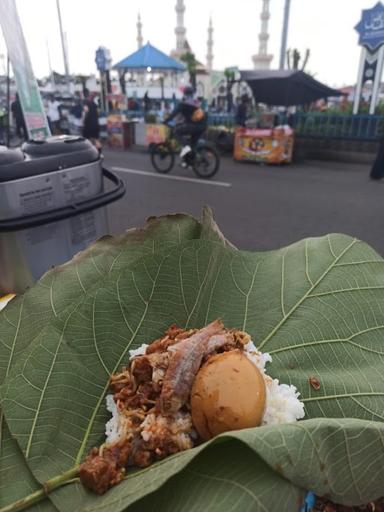 SARAPAN NASI DAUN JATI