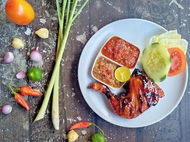 AYAM BAKAR BALI TULEN TEGALLALANG