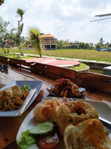 MIE KOBAR D'PORT CINTA