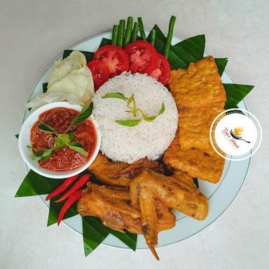 DAPUR LALAPAN UBUD