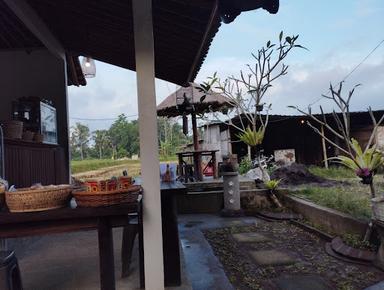 WARUNG BAKSO IBU RAI