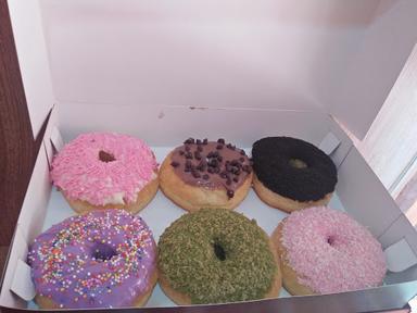 YUMMY DONUTS TEGALLALANG