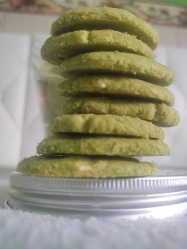 RAISA BUTTER COOKIES