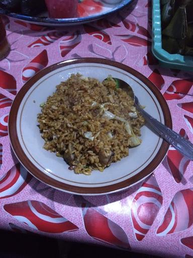 NASI GORENG DJOYO (PATUNG SINGO)