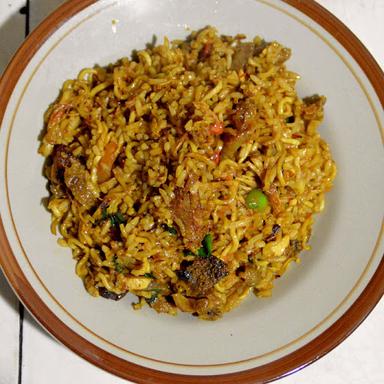 NASI GORENG DJOYO (PATUNG SINGO)