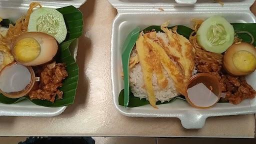 NASI UDUK DAN LONTONG SAYUR BANDUNG