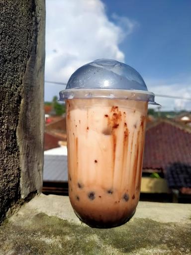 SOSIS BAKAR, BOBA MILK, BEEF BURGER 'D'LAPAN TIGA'