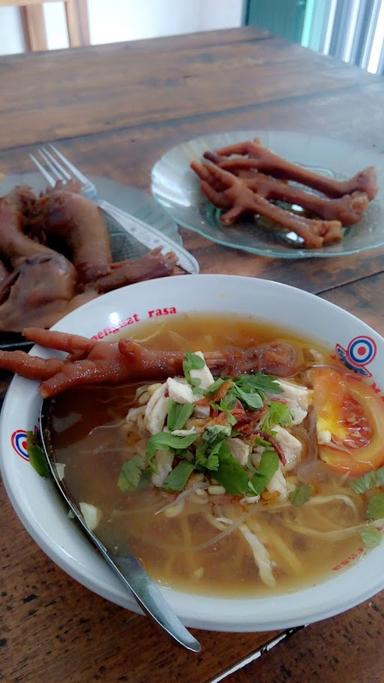 SOTO DAN SOP AYAM MBA'IM