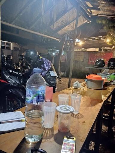 WARUNG SUPERNOVA