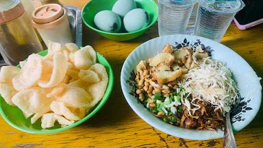 BUBUR AYAM ELISABET KOE