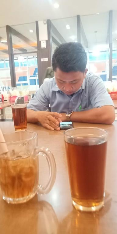 RESTORAN PADANG SEDERHANA KOMBES DURYAT