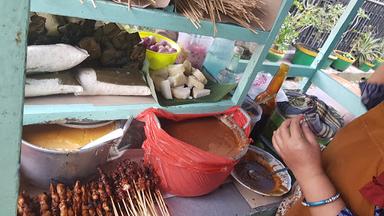 SATE MANGGUL BU MAISUN