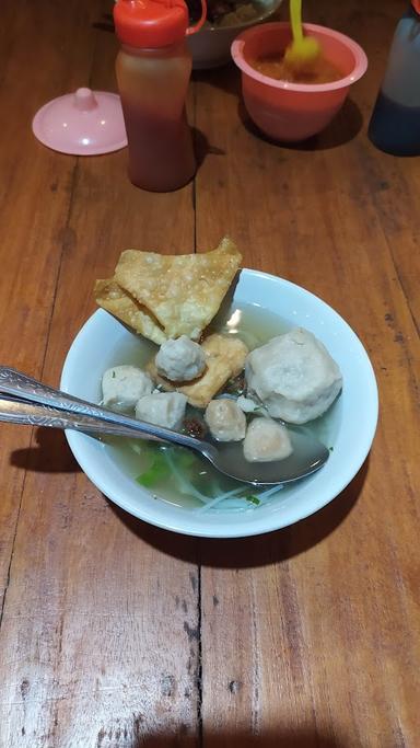 MAI SINGGAH (BAKSO IKAN LAUT)