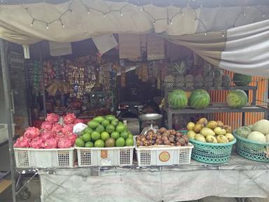 WARUNG RUJAK NYOMAN