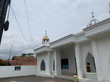 WARUNG NASI PRASMANAN KHAS SUNDA IBU HJ. NENG