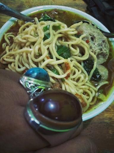 BASO DAN MIE AYAM BASIR