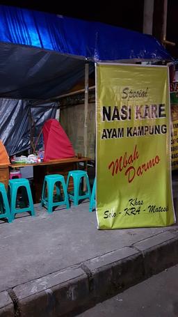 Photo's Nasi Kare Mbah Darmo